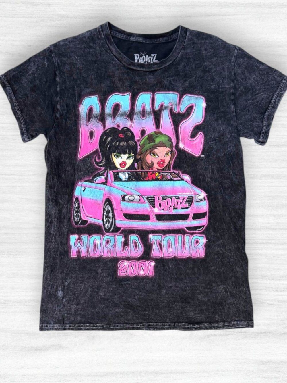 Bratz XPress It World Tour 2001 Black Acid Wash Graphic Tee Y2K Dolls Shirt S